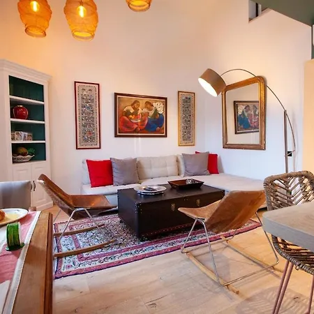 Stylish & Spacious 2-Bed Duplex In Cannes
